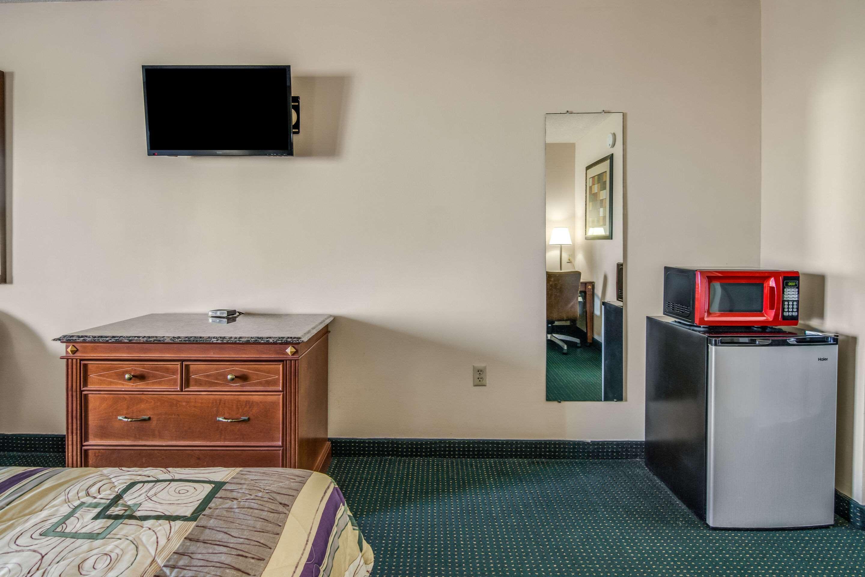 Rodeway Inn & Suites Dublin Esterno foto