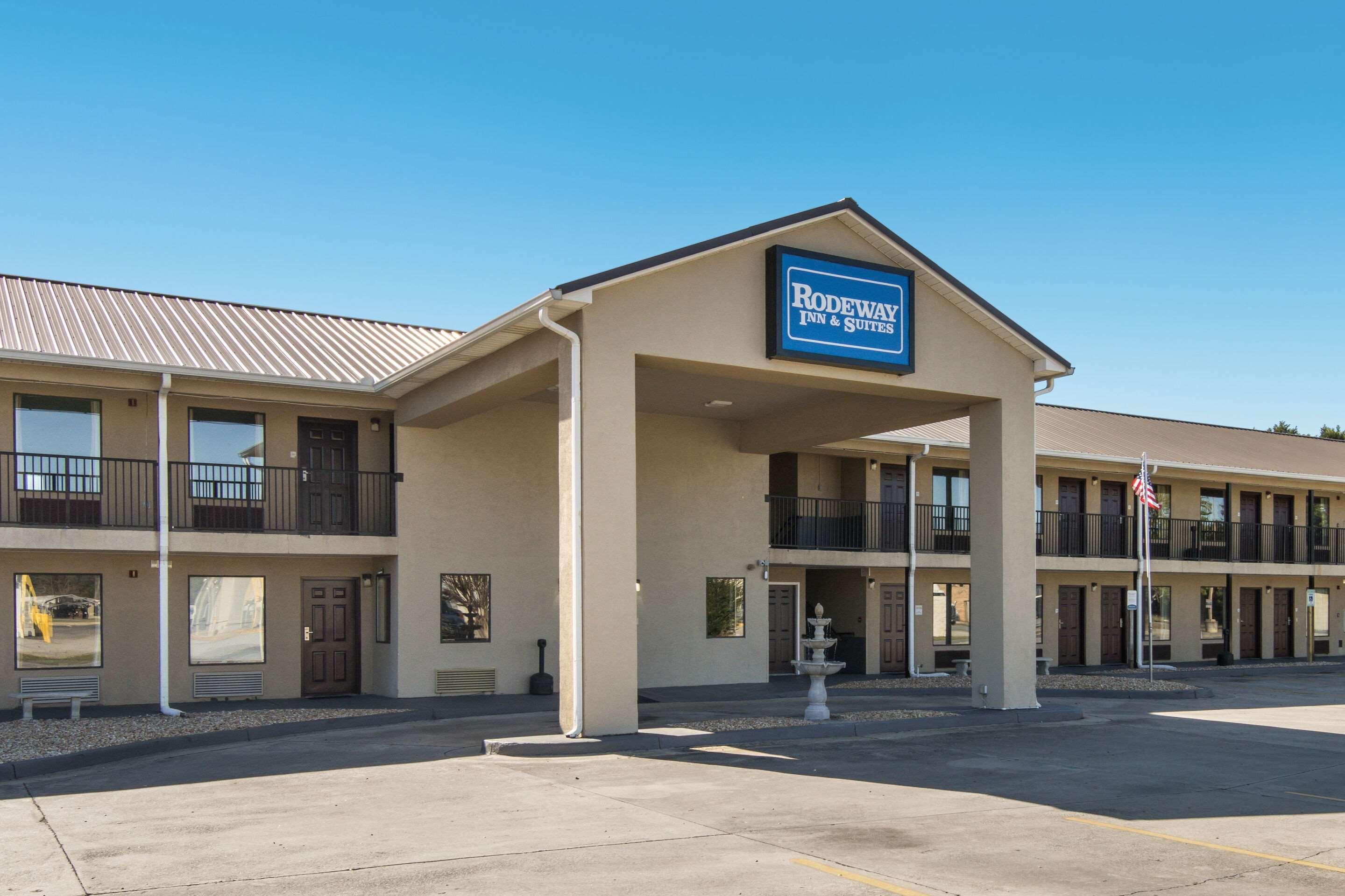 Rodeway Inn & Suites Dublin Esterno foto
