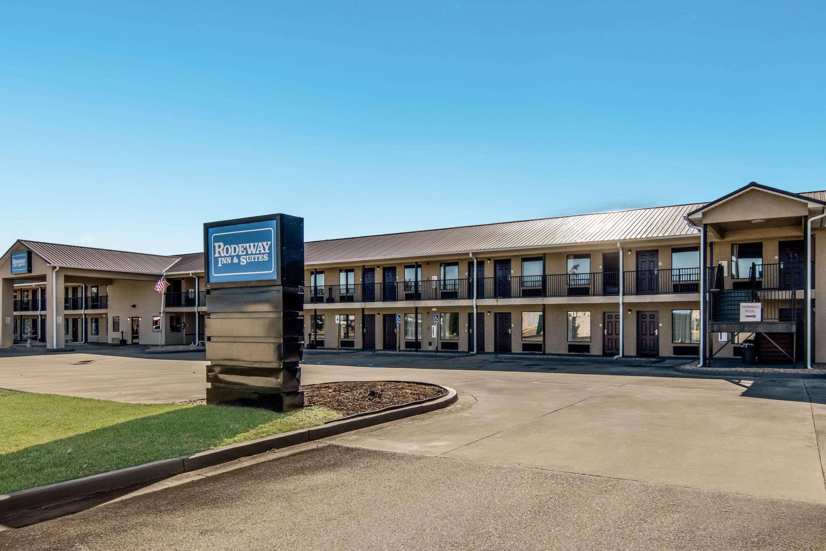 Rodeway Inn & Suites Dublin Esterno foto