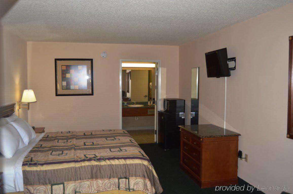 Rodeway Inn & Suites Dublin Esterno foto